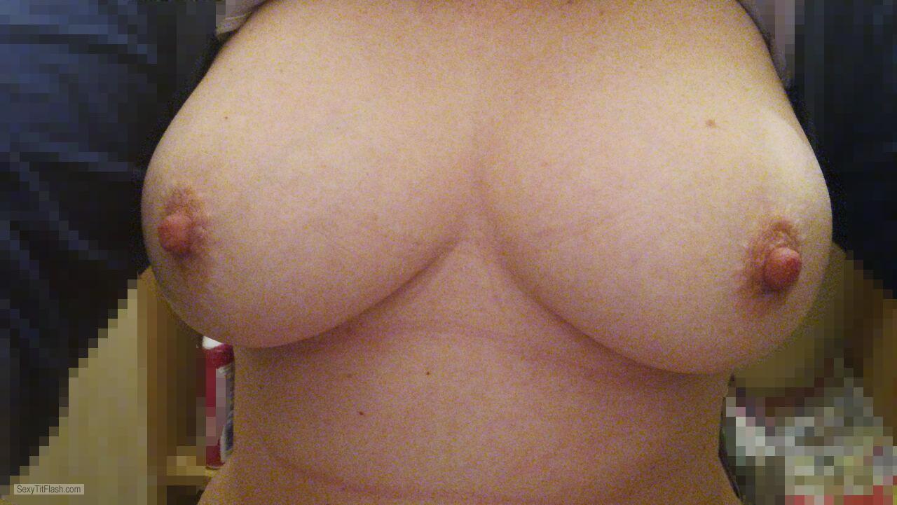 Tit Flash: Wife's Big Tits - Boobs69 from South Africa